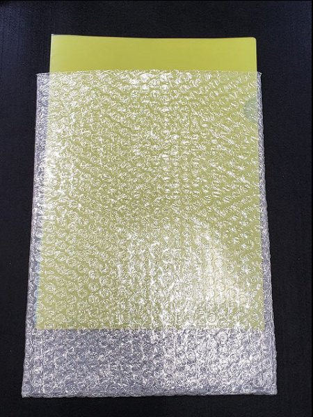 画像1: エアー緩衝材 エアセルマット 袋タイプ ZUL-B4用 (270×380mm) 100枚セット ※個人宅別途送料 (1)