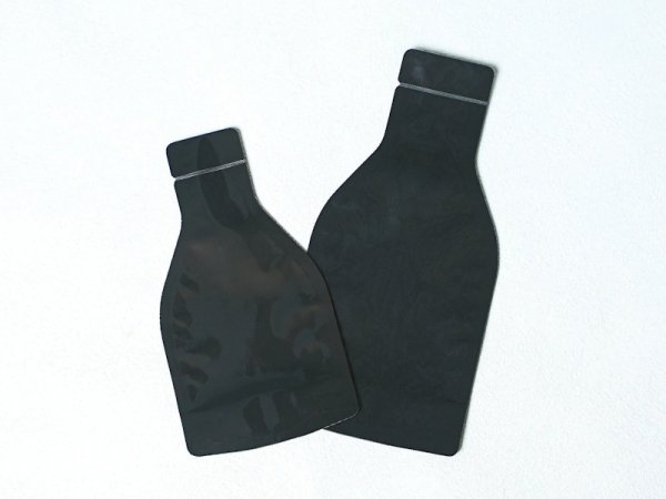 画像3: ボイル(90℃)対応 瓶型スタンドパック ビンパウチ(黒色) BIN-0200bk (100×210(29)mm) カウパック 1ケース1,400枚入り (3)