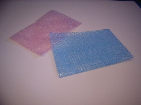 画像2: エアー緩衝材(プチプチ) キャプロン 袋タイプ(粒外) #101TN A3用 (330×450mm) 100枚セット (2)