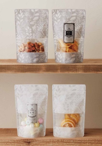 画像1: バリアー性 チャック付き ボタニカル柄(白) スタンドパック GWタイプ GW-2 (150×200(170)×41mm) ベリーパック(富士カガク) 1ケース1,500枚入り ※個人宅別途送料 (1)